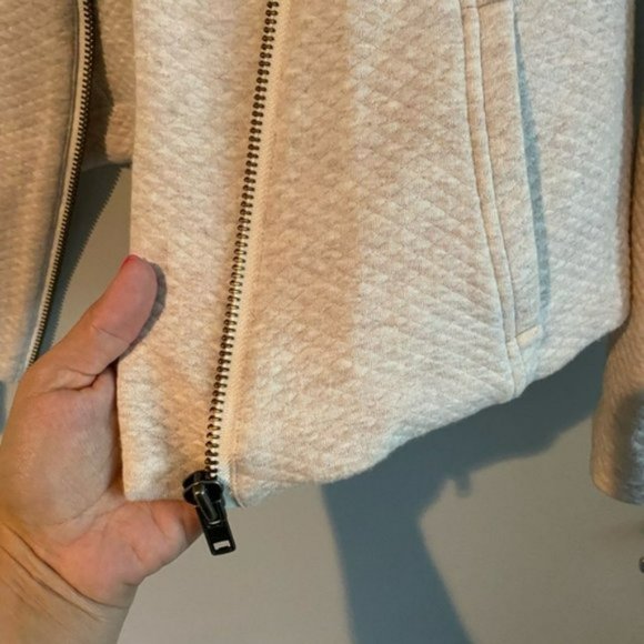 EUC Oatmeal Quilted Ryder Soft Moto Jacket Style #913 - Picture 2 of 6